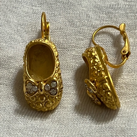 Neiman Marcus Jewelry - Neiman Marcus vintage 80’s shoe earrings